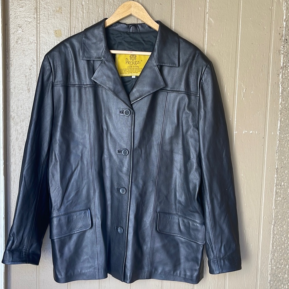 Peruzzi made in Italy leather blazer